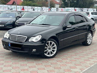 Mercedes C-Class