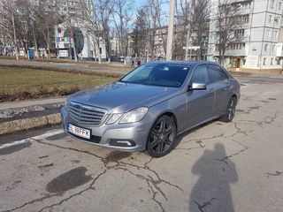 Mercedes E Class foto 10