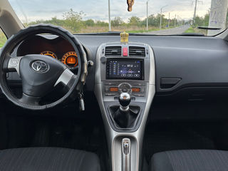 Toyota Auris foto 9