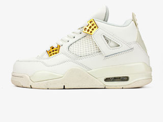 Nike Air Jordan 4 Retro Metallic Gold