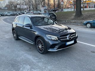 Mercedes GLC foto 1