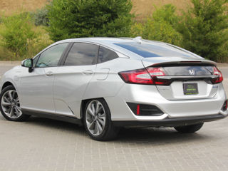 Honda Clarity фото 2