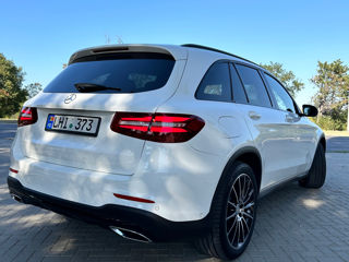 Mercedes GLC foto 4