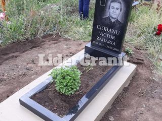 Monumente din granit.Livrare și instalare prin toată Moldova. foto 7