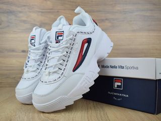 fila disruptor pret