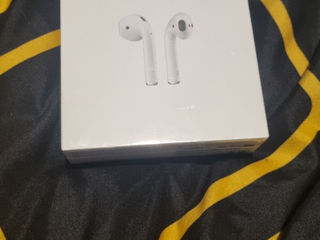 Apple AirPods 2 With Lightning Charging Case White. foto 4