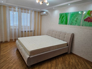 Apartament cu 2 camere, 54 m², Poșta Veche, Chișinău foto 3