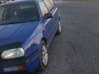 Volkswagen Golf foto 2