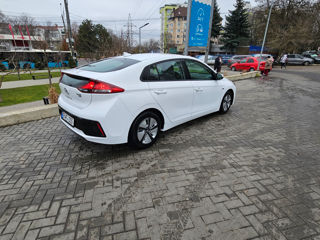 Hyundai IONIQ foto 3