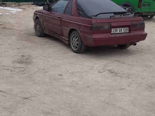 Nissan Sunny foto 6