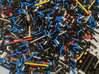 Lego Technic +-3000 деталей foto 4