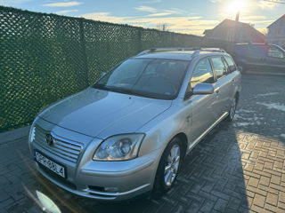 Toyota Avensis foto 3