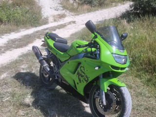 Kawasaki Ninja zx-6RR foto 3