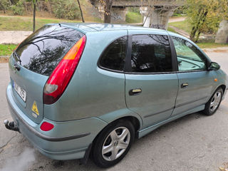 Nissan Almera Tino foto 6