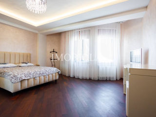 Apartament cu 4 camere, 151 m², Centru, Chișinău foto 5
