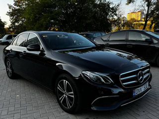 Mercedes E-Class foto 2