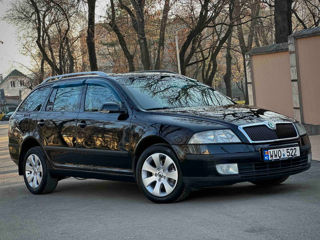 Skoda Octavia foto 3