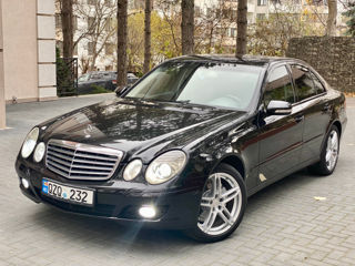 Mercedes E Class foto 2