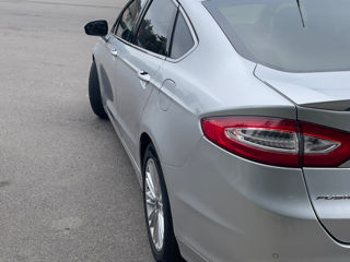 Ford Fusion foto 5