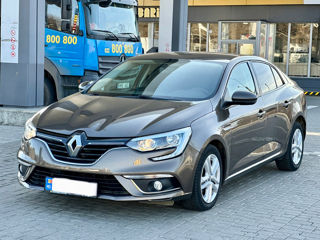 Renault Megane foto 2