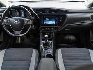 Toyota Auris foto 14