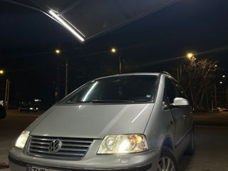 Volkswagen Sharan foto 4