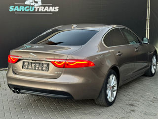 Jaguar XF foto 4