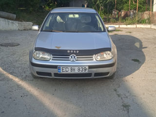 Volkswagen Golf foto 1