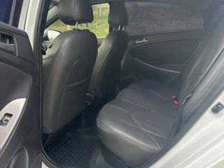 Hyundai Solaris фото 7