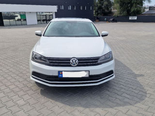 Volkswagen Jetta foto 2