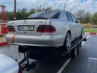 Mercedes E-Class foto 1