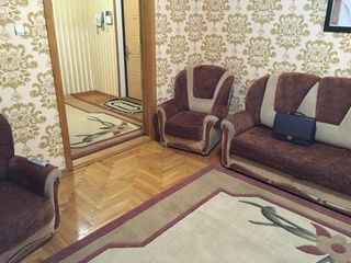 2 camere chirie zi , Centru  , Chișinău , vizavi UNIC foto 3