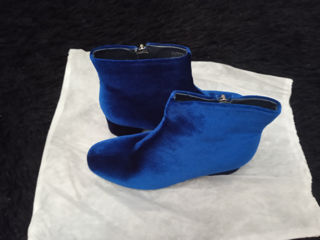 Botine Asos de catifea  foto 0
