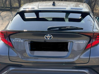 Toyota C-HR foto 5