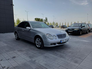 Mercedes E-Class foto 5