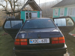 Volkswagen Vento foto 2