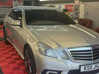 Mercedes E-Class foto 2