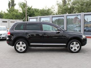 Volkswagen Touareg foto 3