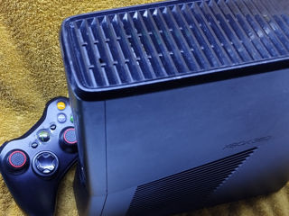 Продам Playstation 3 slim 320 гб + прошивка Freeboot + 38 игр фото 0