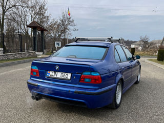 BMW 5 Series foto 5