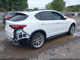 Alfa Romeo Stelvio foto 7