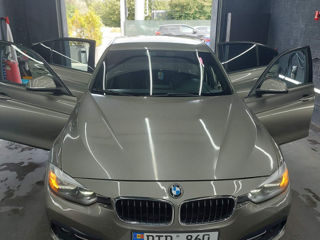 BMW 3 Series foto 3