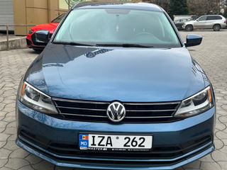 Volkswagen Jetta foto 2