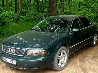 Audi A8 foto 2