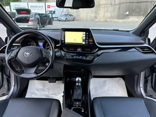 Toyota C-HR foto 8