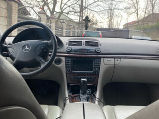 Mercedes E-Class foto 8