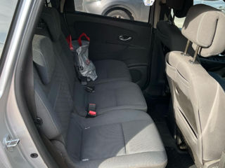 Renault Grand Scenic foto 7