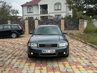 Audi A4 foto 1