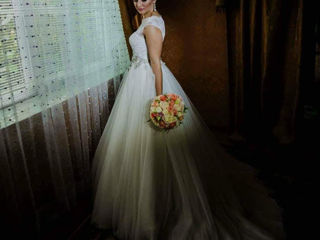 Allure Bridals marimea S-M foto 3