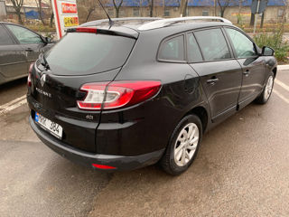 Renault Megane foto 2